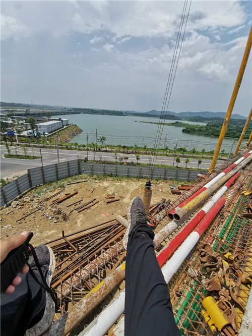 榆次区作业中发生设备损坏或人员意外，责任怎么划分？