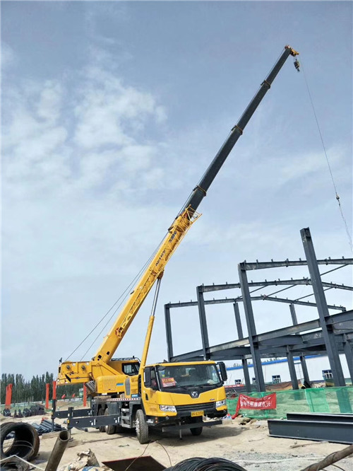 榆次区超高层建筑钢结构吊装案例